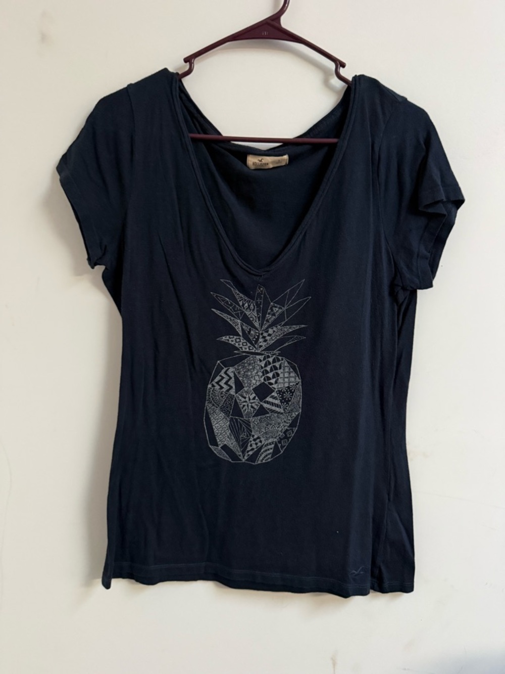Hollister Black Pineapple Graphic V-Neck Tee